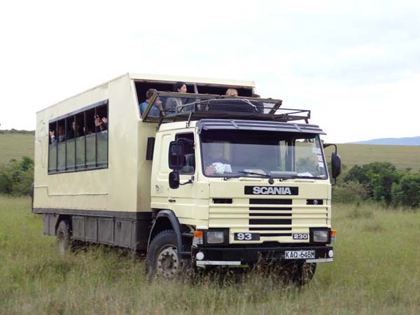 overland-Safari truck